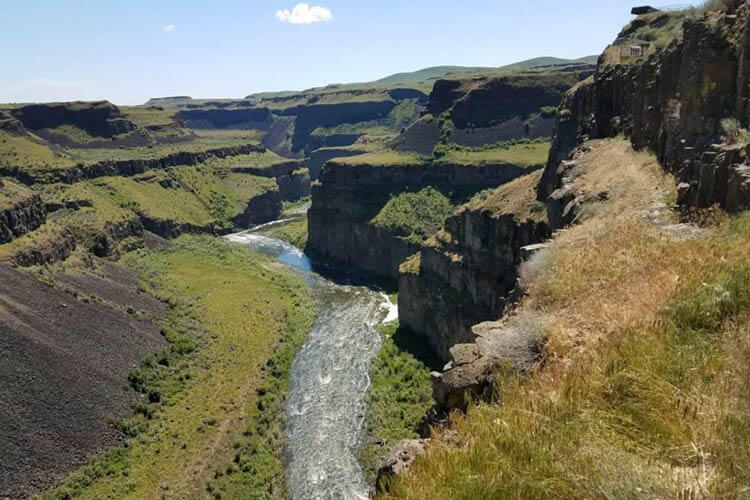 palouse falls down stream