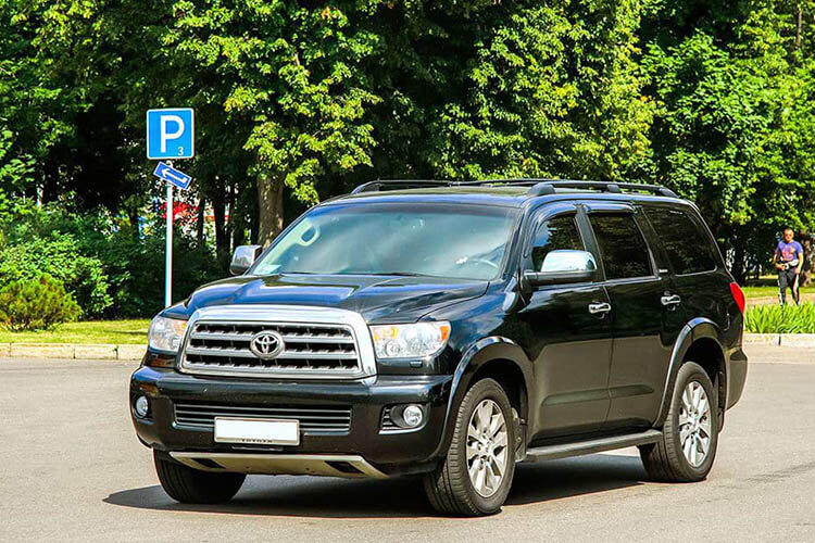 towing with toyota sequoia