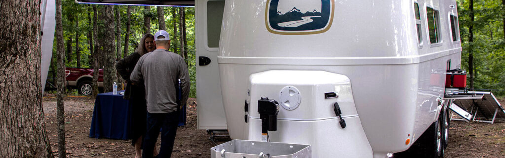 how to find travel trailers for sale