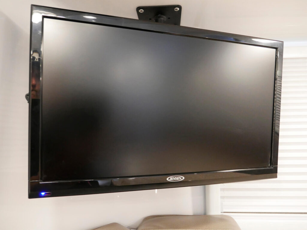 24 inch Flat Screen LCD TV