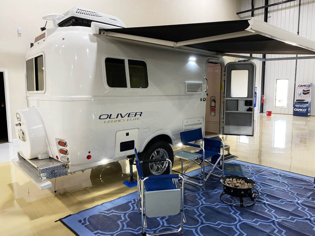 legacy elite side rear view with awning