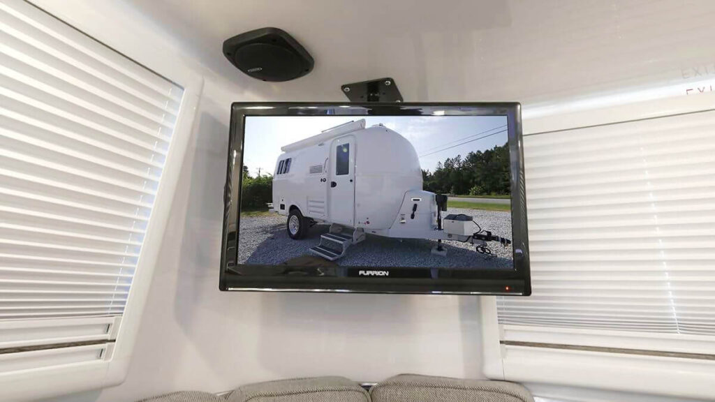 24” Flat Screen LCD TV